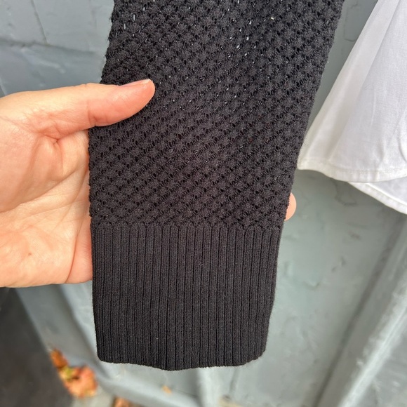 Veronica Beard Mixed Media V-Neck Sweater, size M - Picture 6 of 8